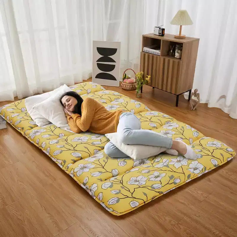 Full Size Japanese Floor Futon Mattress, Floral Printed Tatami Mat, Foldable Roll-Up Sleeping Pad for Guest Room, Dorm Stylish Yellow